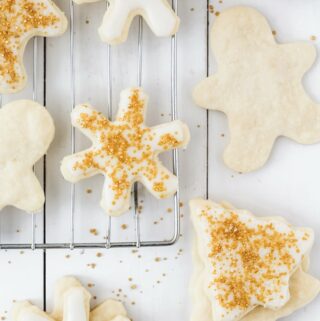 shortbread cookies with lemon icing