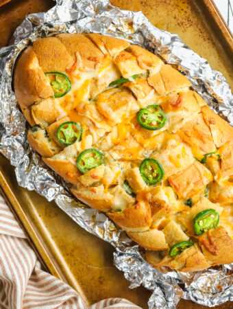 baked jalapeno popper pull apart bread