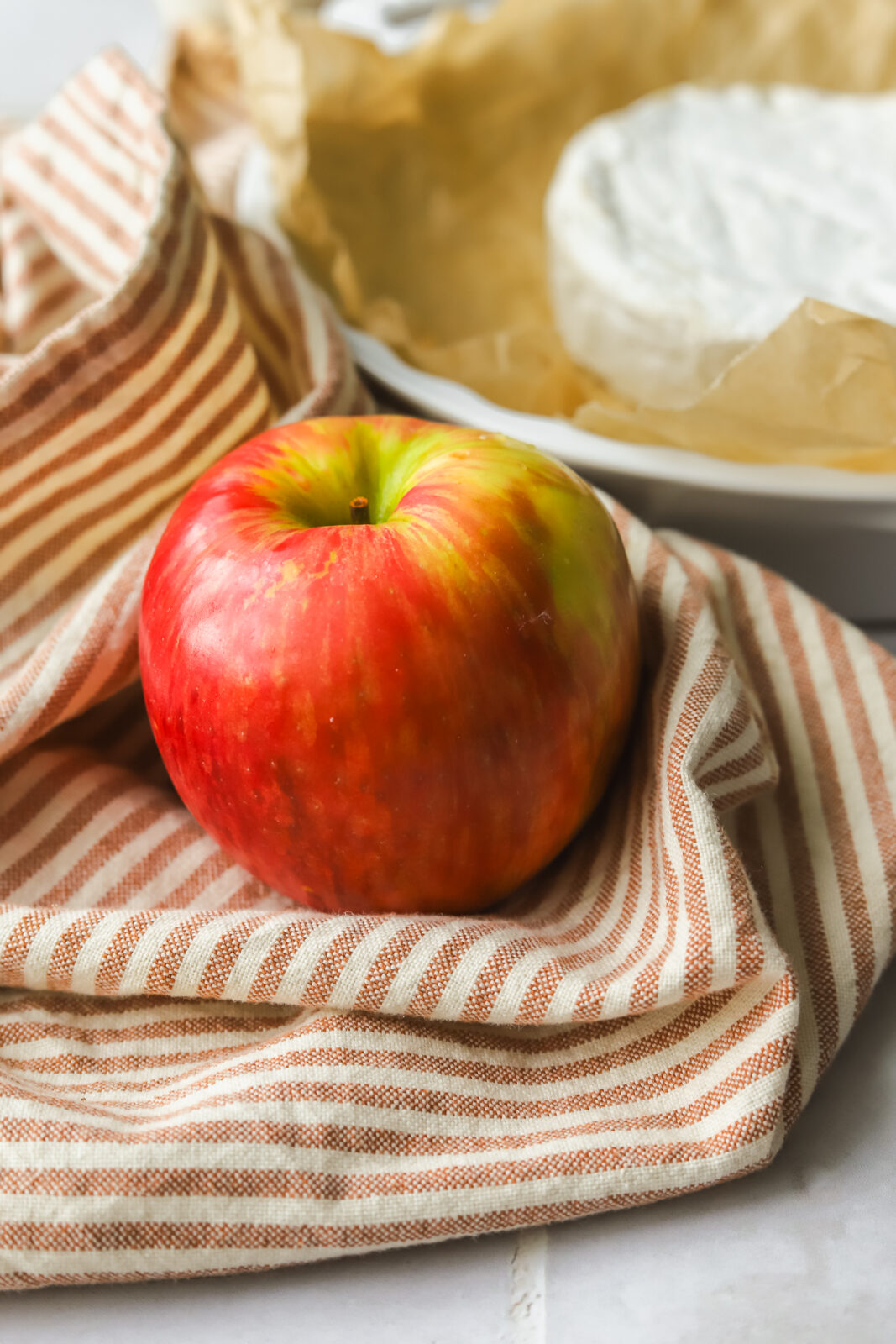 close up of an apple
