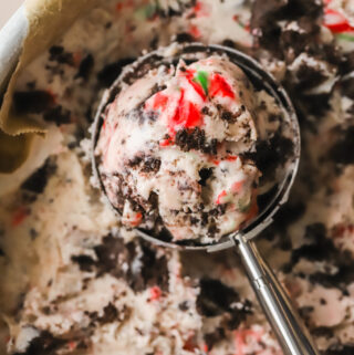 close up of peppermint Oreo ice cream in an ice cream scoop