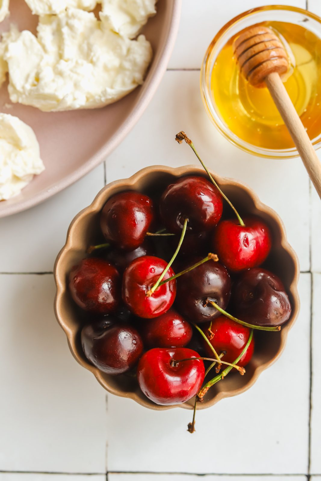 fresh cherries in a bowl