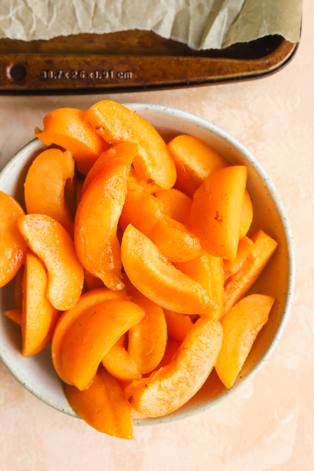 apricot slices in a bowl